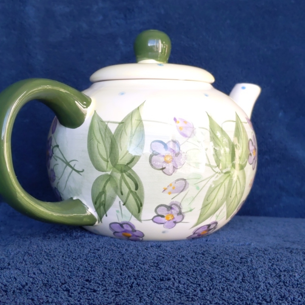 Hand painted ceramic teapot🫖🍵☕